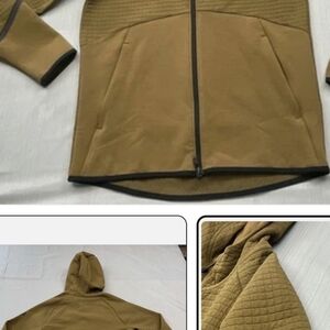 Under Armour Men's Tan Hooded Jacket